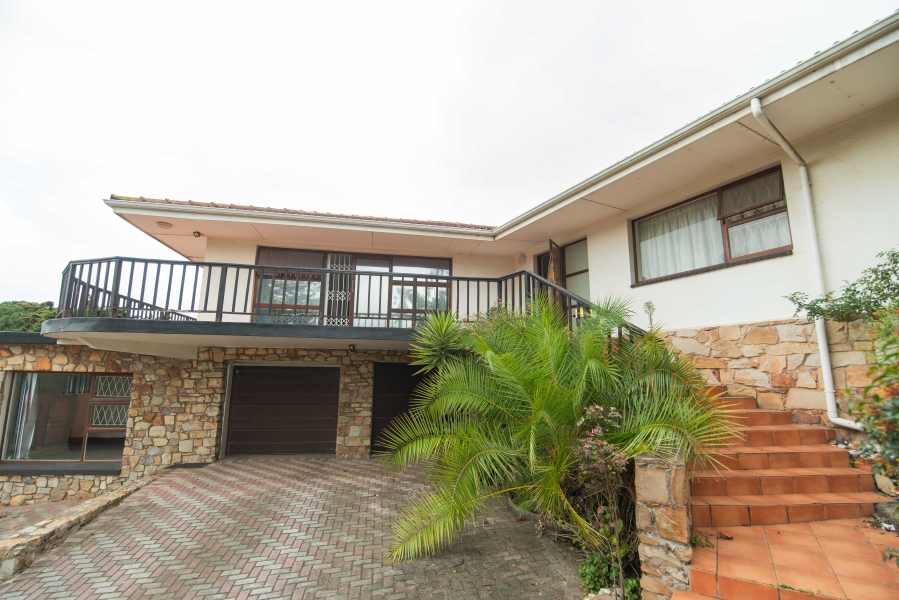 4 Bedroom Property for Sale in Humewood Eastern Cape